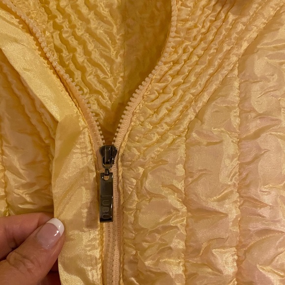 EUC u b u yellow textured jacket. - Picture 3 of 7